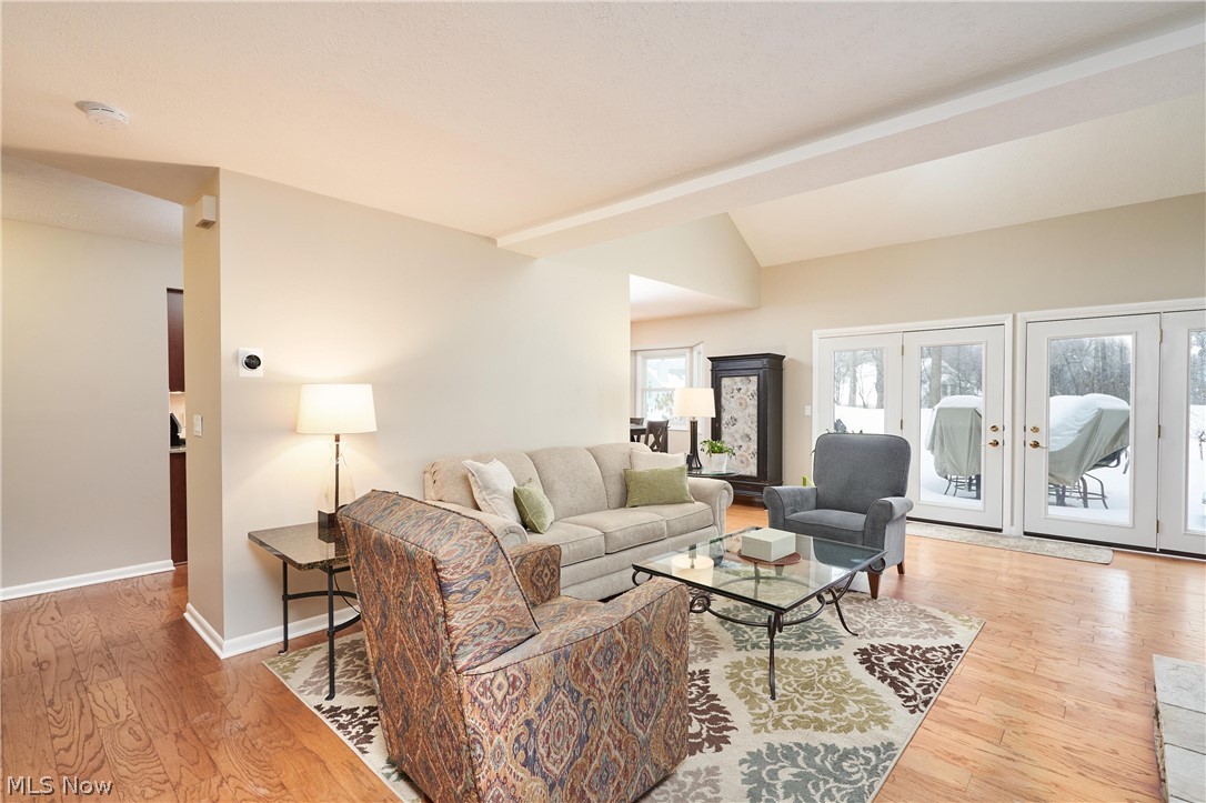 800 Hampton Circle 6