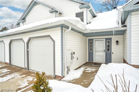 800 Hampton Circle 6 Aurora OH 44202