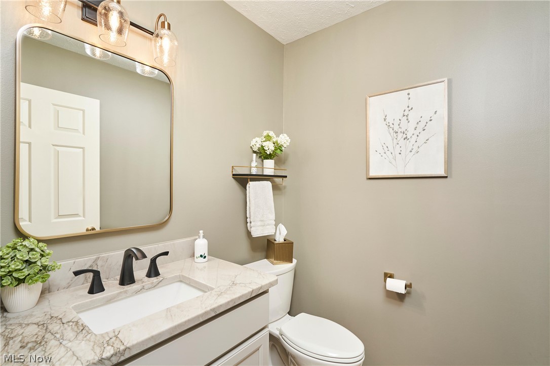 Hampton Glen Condo Ph #iv - Residential