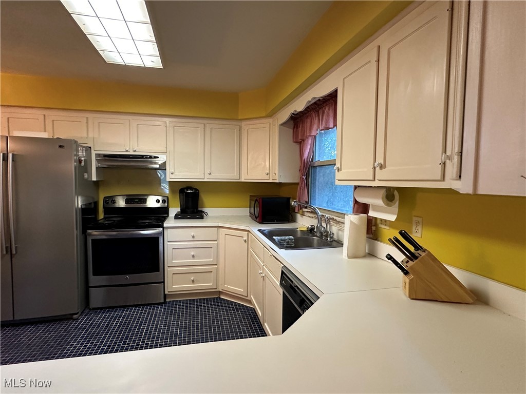 Artesian Lake Estates - Residential