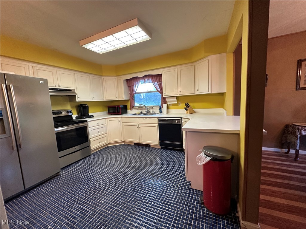 Artesian Lake Estates - Residential