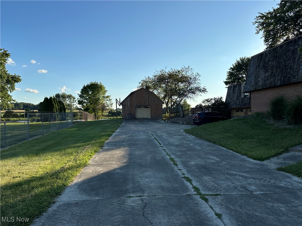 Artesian Lake Estates - Residential