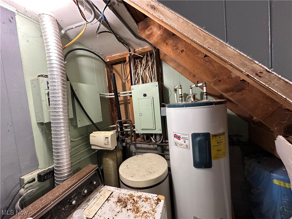 Artesian Lake Estates - Residential