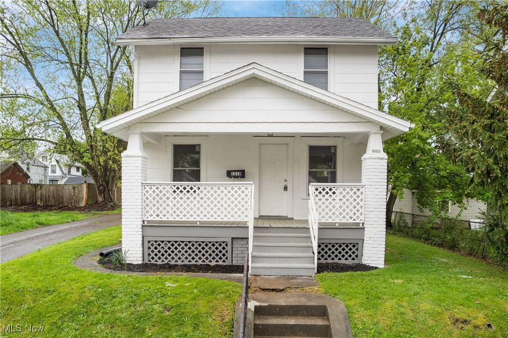 Photo of 1210 17th Street NE, Canton, OH 44705 (MLS # 5179645)