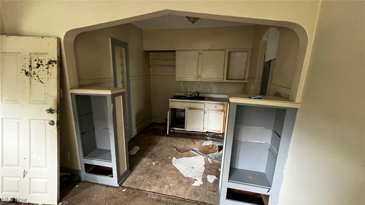 Kenwood - Residential Income