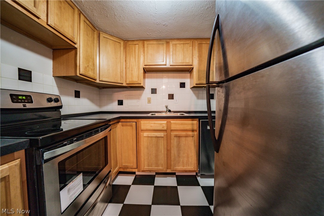 Shaker Club Condo - Residential