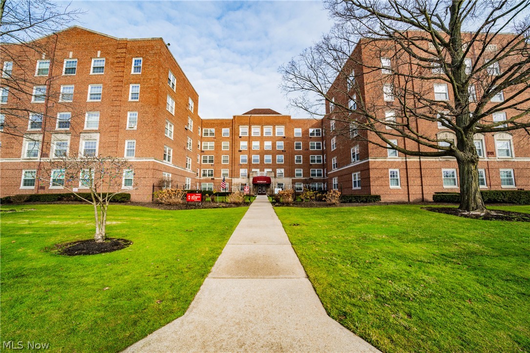 Shaker Club Condo - Residential