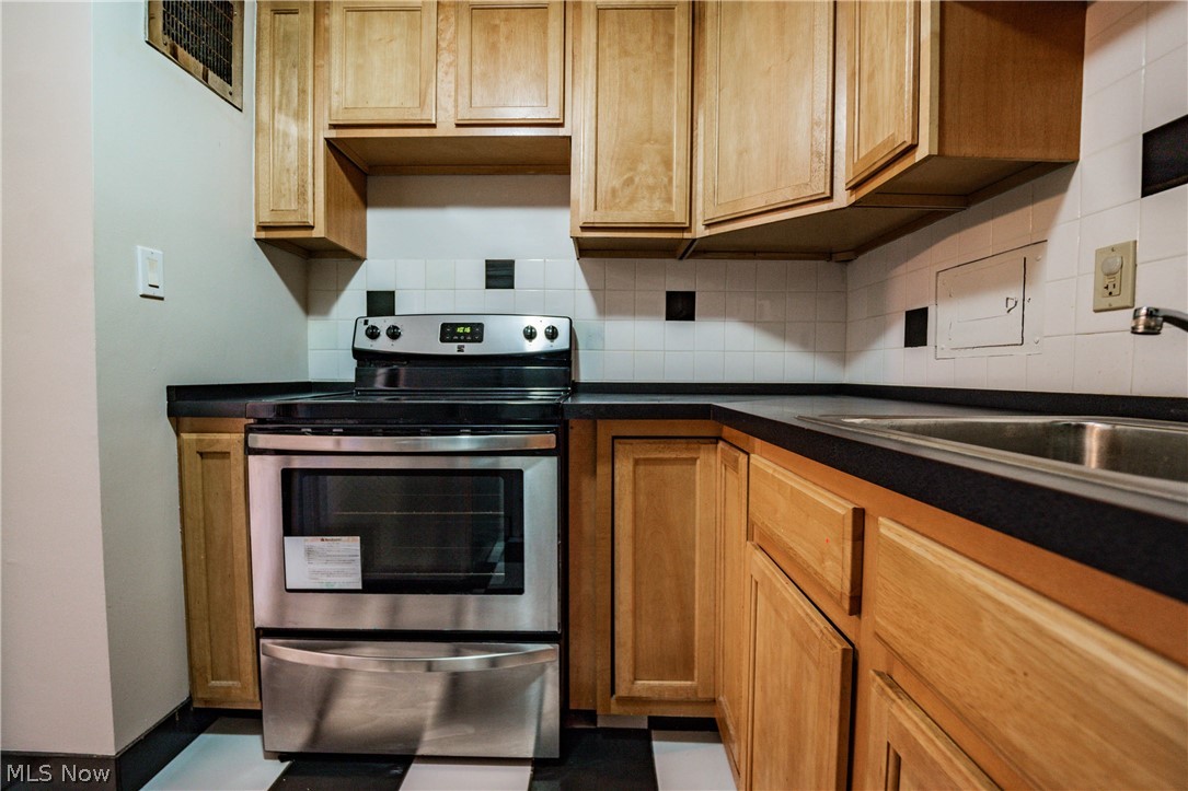 Shaker Club Condo - Residential