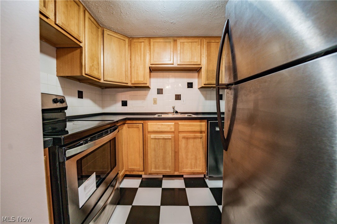 Shaker Club Condo - Residential