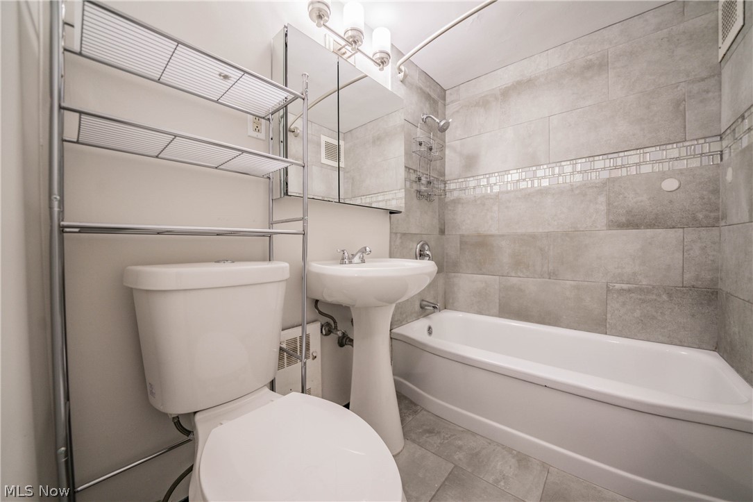 Shaker Club Condo - Residential