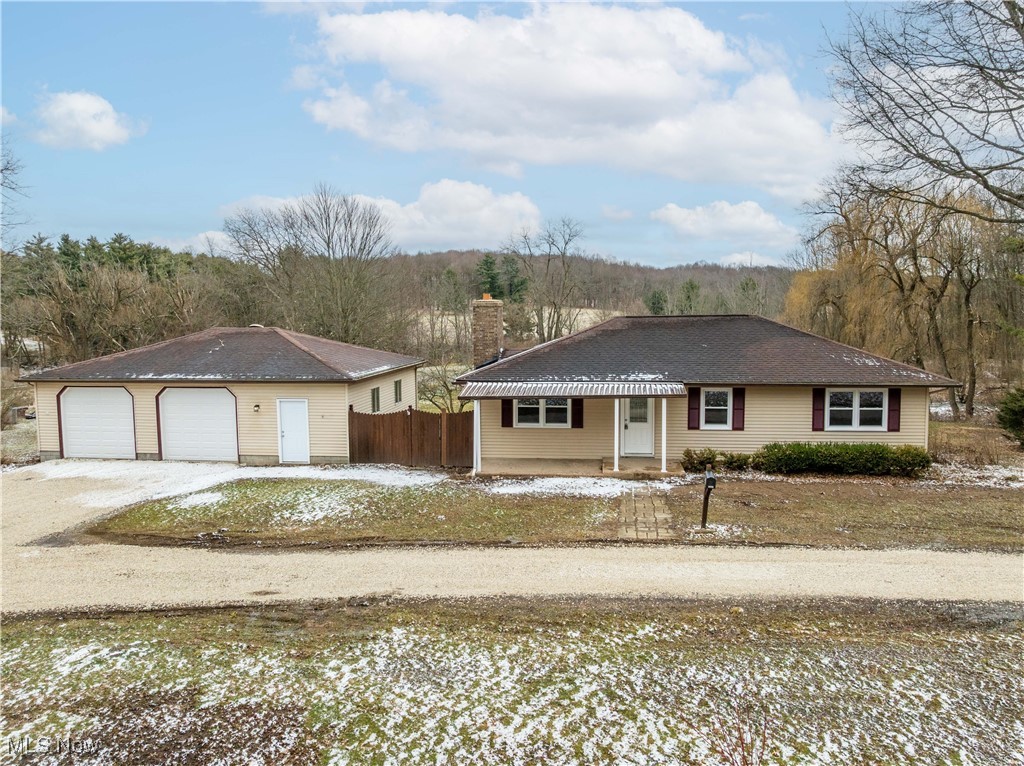 1002 Georgetown Road, Salem, Ohio image 1