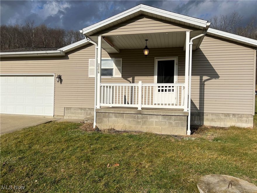 Small ranch home, 2 bedrooms, 1 bath, first floor laundry , open concept. Tuscarawas County sewer. Currently vacant. Seller setting up share driveway documents.
