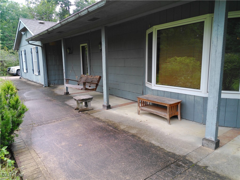 4637 Kingsbury