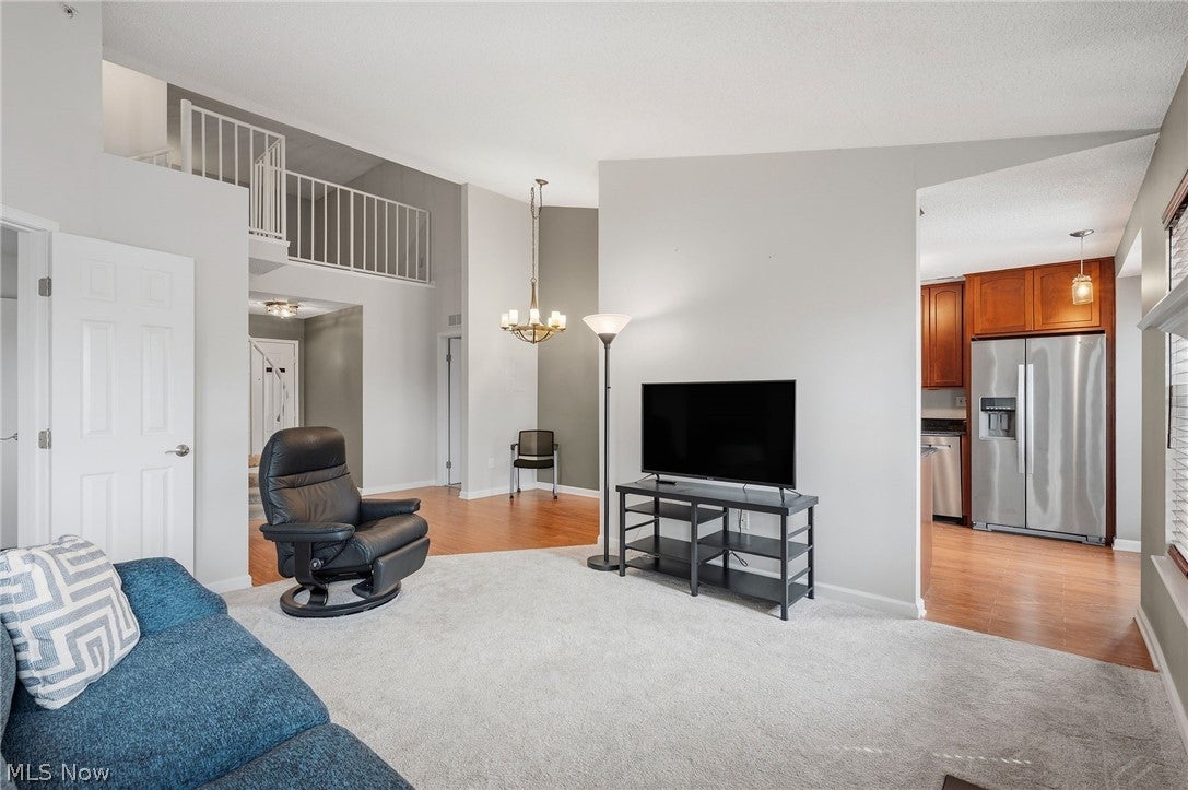 240 Fox Hollow Dr. 403