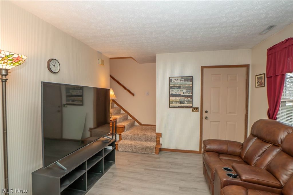 Photo of 3070 Lancer Street NW, North Canton, OH 44720 (MLS # 5196824)