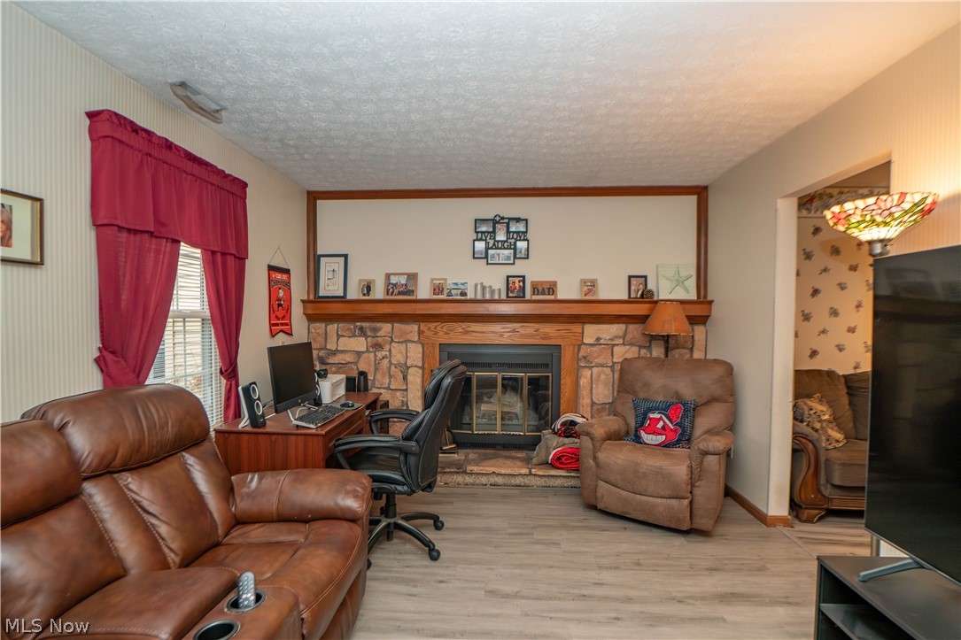Pleasant Woods Condo - Residential