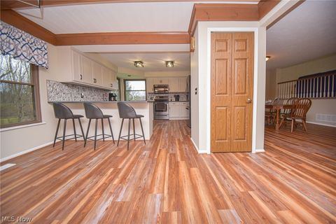 Tiny photo for 18086 Winchester Court, Strongsville, OH 44136 (MLS # 5197742)