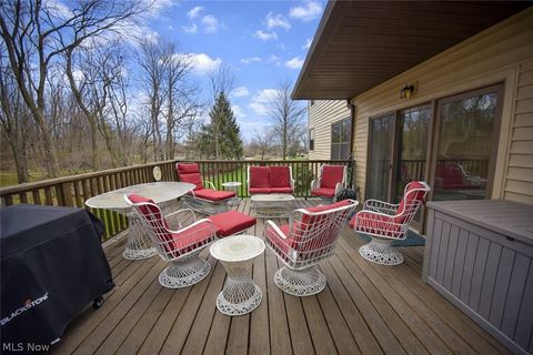 Tiny photo for 18086 Winchester Court, Strongsville, OH 44136 (MLS # 5197742)