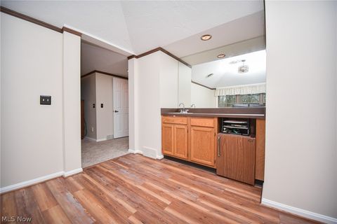 Tiny photo for 18086 Winchester Court, Strongsville, OH 44136 (MLS # 5197742)