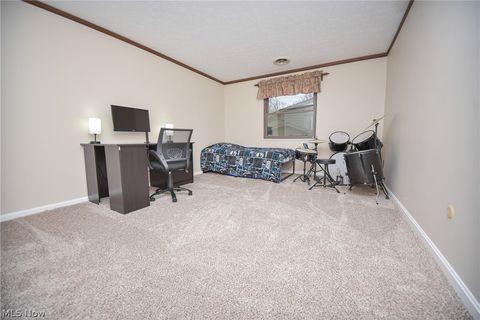 Tiny photo for 18086 Winchester Court, Strongsville, OH 44136 (MLS # 5197742)