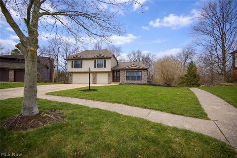 Tiny photo for 18086 Winchester Court, Strongsville, OH 44136 (MLS # 5197742)