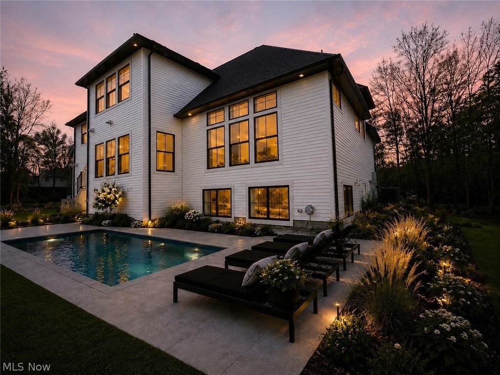 5496 Stone Creek Drive