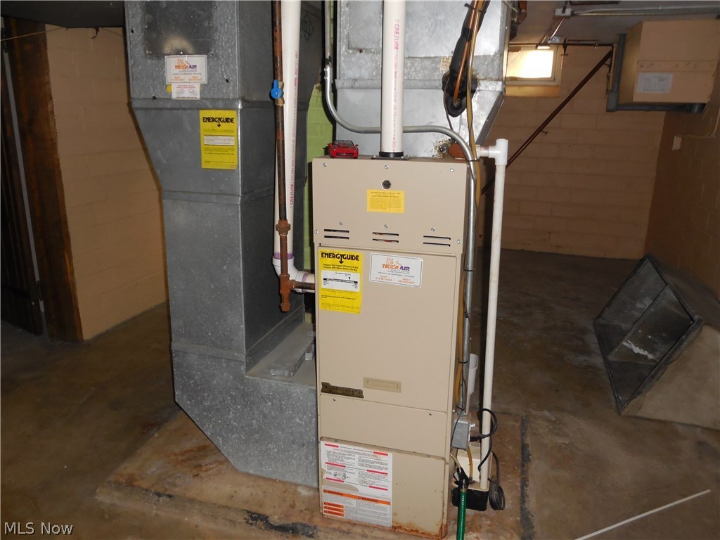 Carlton Crest - Residential Lease