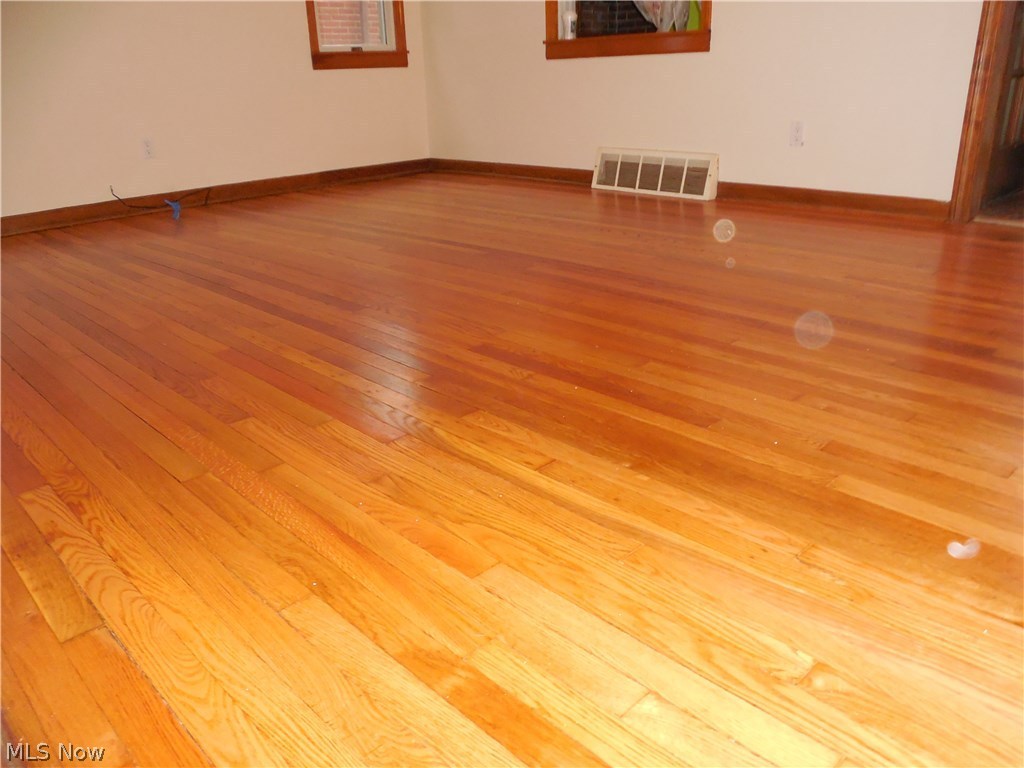 Carlton Crest - Residential Lease