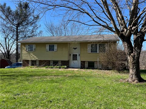 Homes For Sale - 3965 Old Coopermill Road<br/> Zanesville, OH 43701