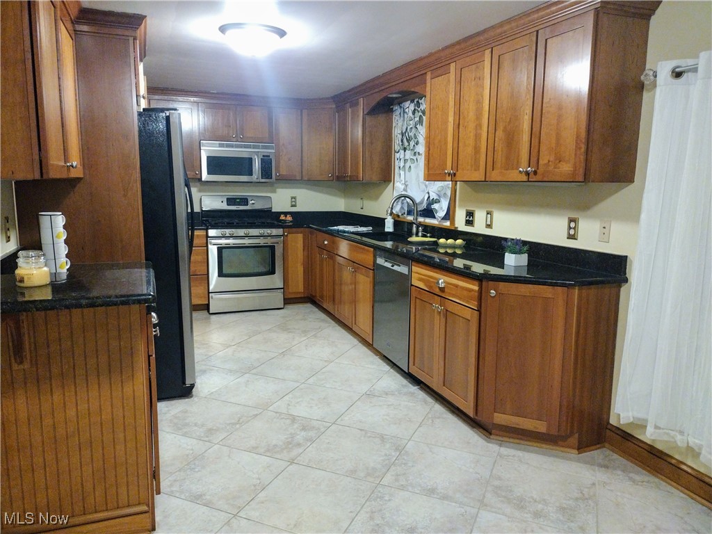 4376 22nd Street, Canton, Ohio image 6