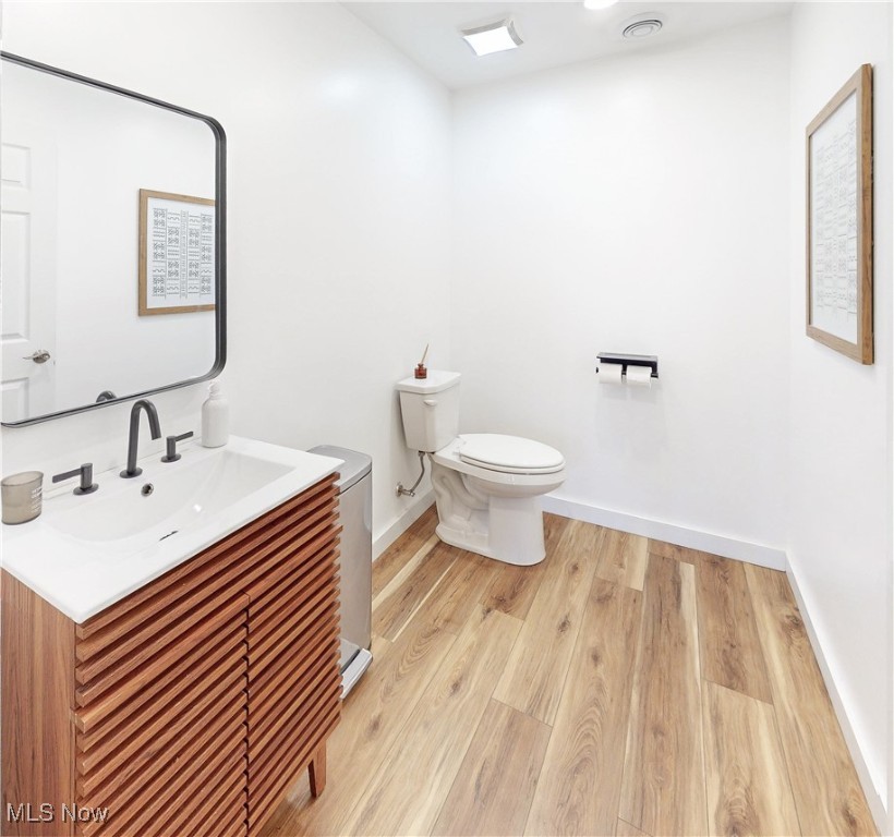 Cleveland, Ohio 44113, United States, ,Residential,Active,199696