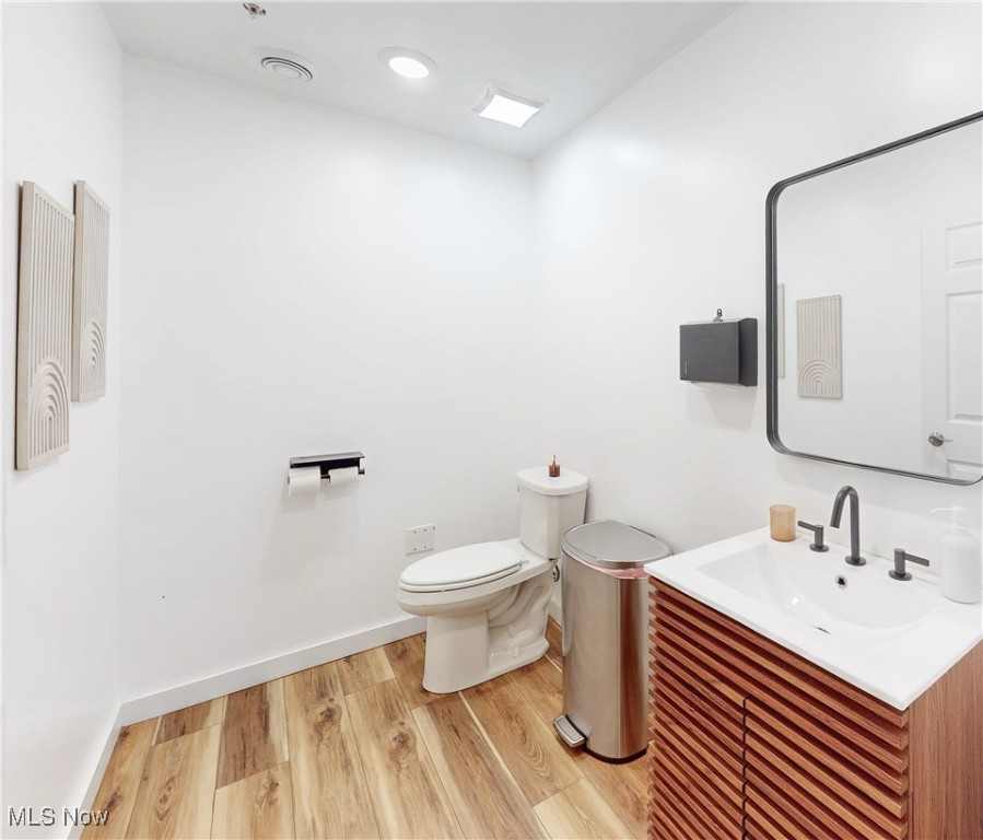 Cleveland, Ohio 44113, United States, ,Residential,Active,199696