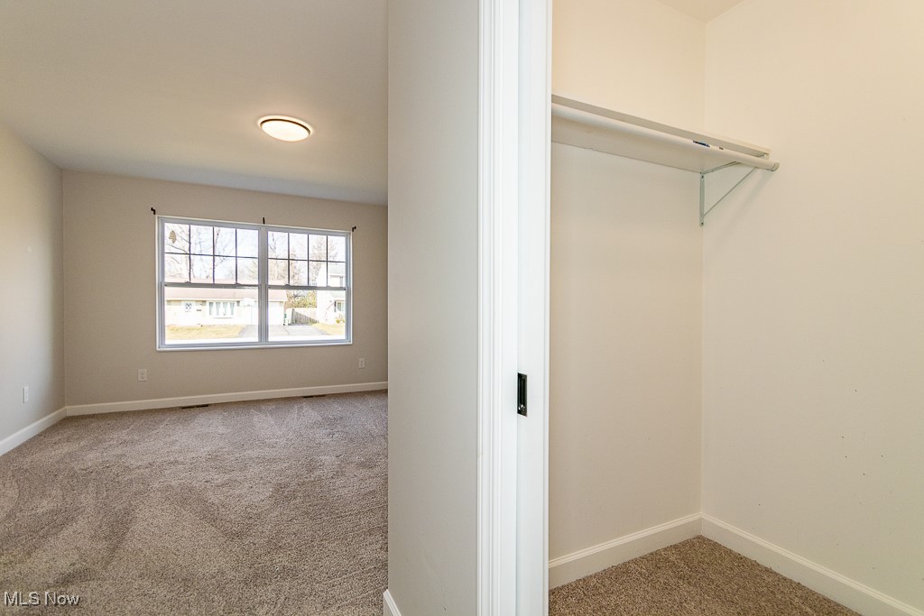 5595 Deerborn Avenue, Mentor, Ohio image 29