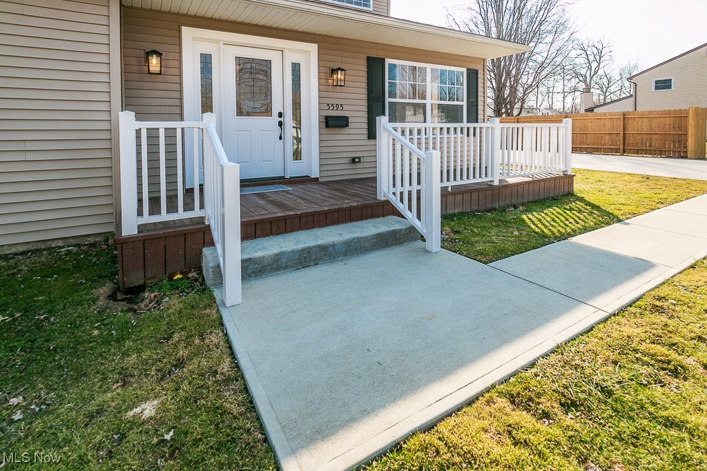 5595 Deerborn Avenue, Mentor, Ohio image 46