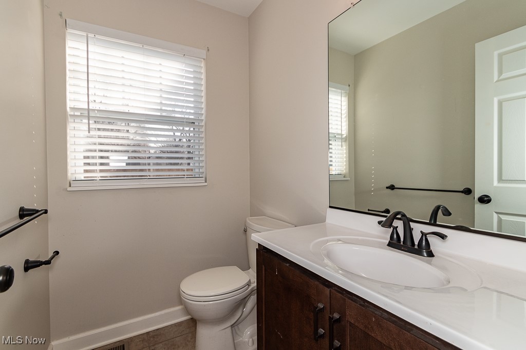 5595 Deerborn Avenue, Mentor, Ohio image 35