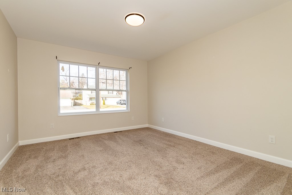 5595 Deerborn Avenue, Mentor, Ohio image 26
