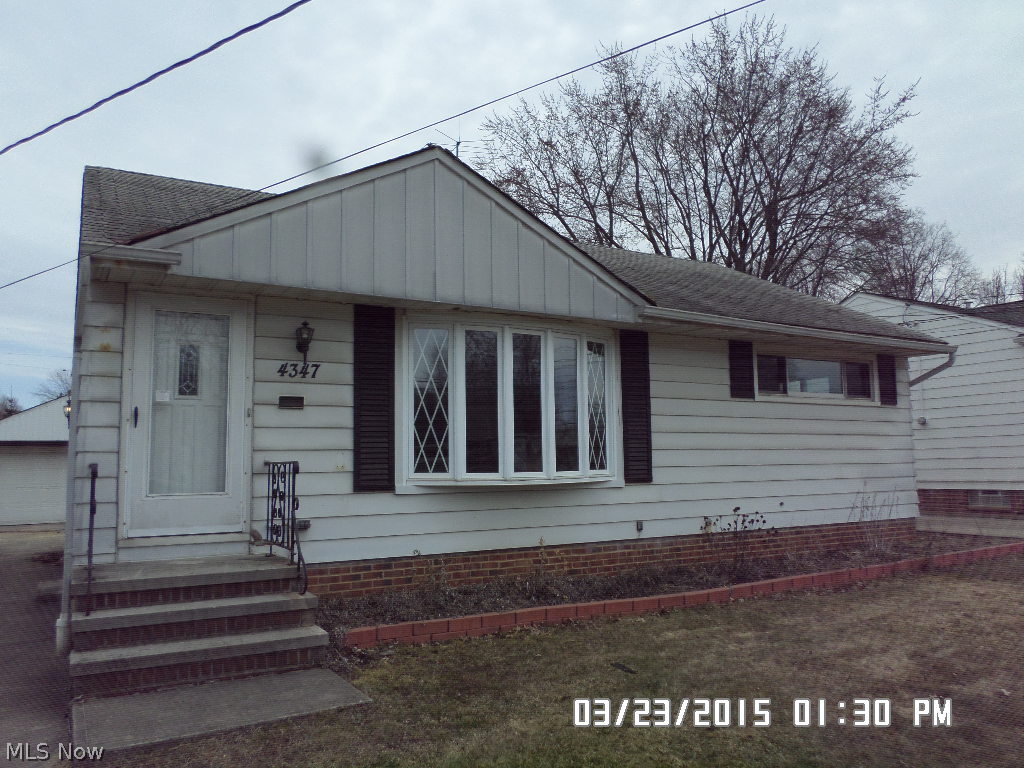 Great starter home! 2 bedrooms, 1 bath, full basement and a 2 car garage. Hardwood floors throughout and a beautiful updated bathroom. Close to Kamms Corners, Fairview Hospital, CLE Hopkins Airport, parks, libraries and much more! This is a Fannie Mae HomePath Property.