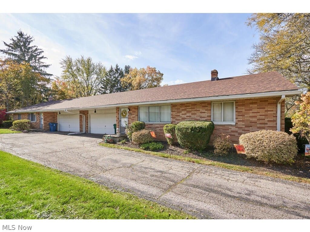 Photo of 2830 Morewood Road, Fairlawn, OH 44333 (MLS # 5203093)