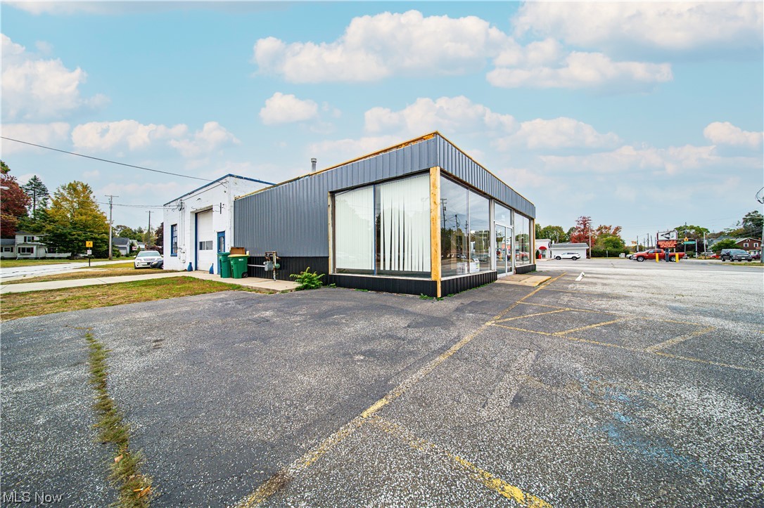 Crowell Gardens - Commercial Sale