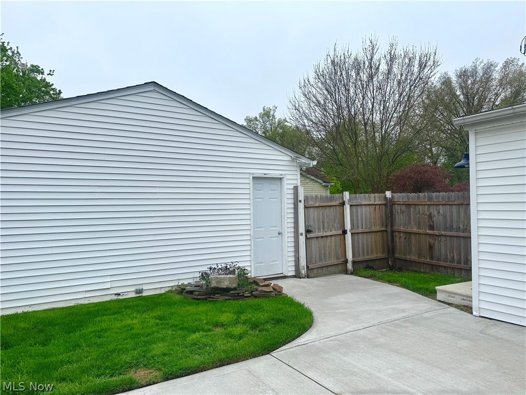 757 Dunny Avenue