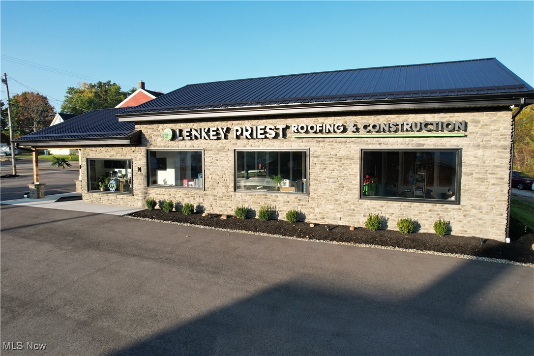Village/Greensburgh - Commercial Sale
