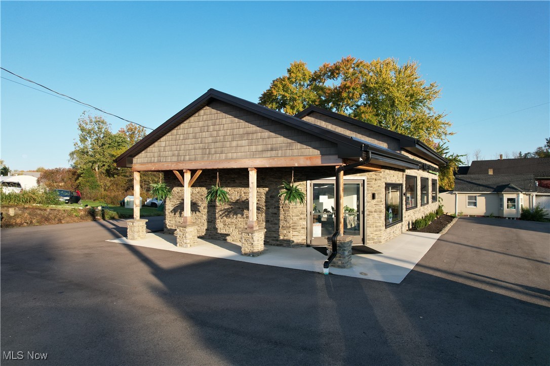 Village/Greensburgh - Commercial Sale