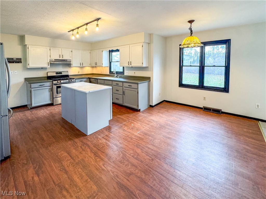 Meanderwood 5 - Residential