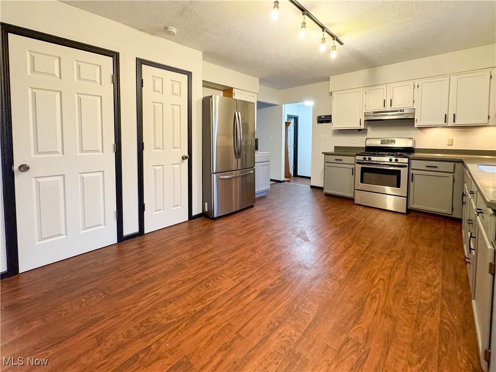 Meanderwood 5 - Residential