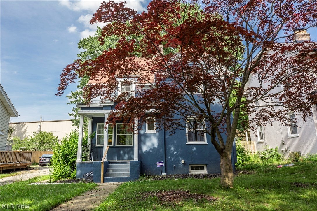 457 S Firestone Boulevard