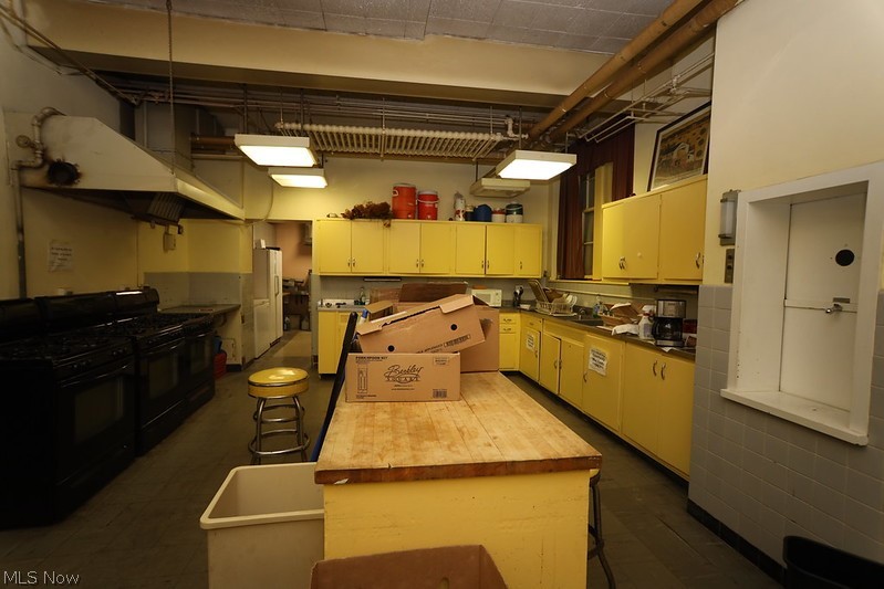 Warrensville - Commercial Sale