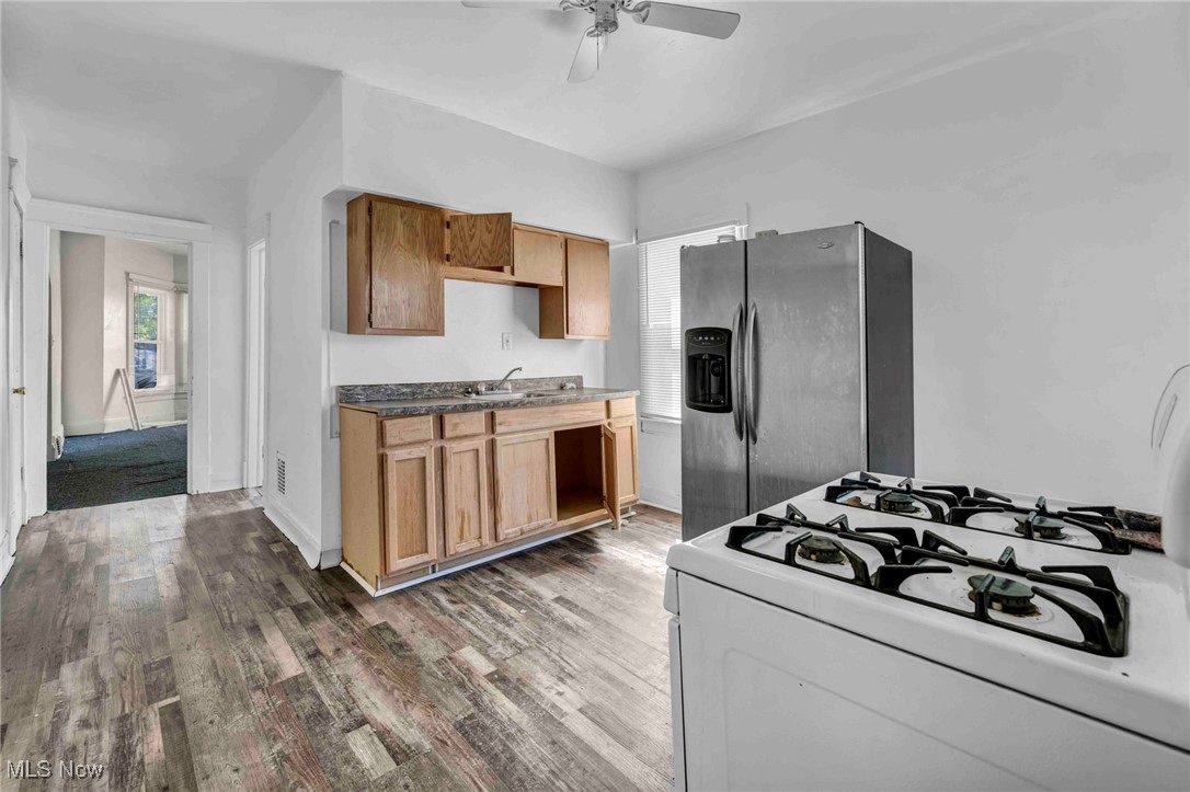 South View Sub/L J Sinnotts - Residential Income