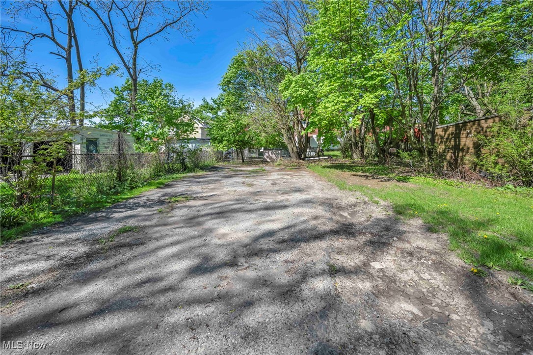 South View Sub/L J Sinnotts - Residential Income