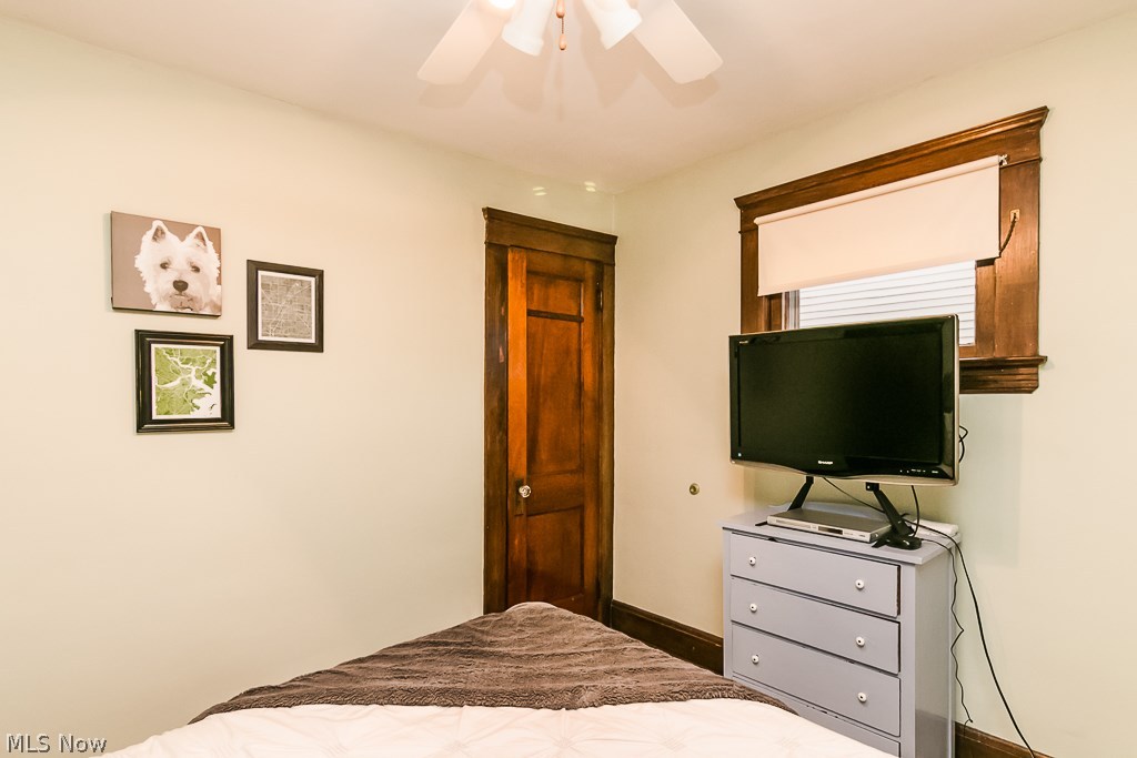 Mathews & Gilberts 02 - Residential