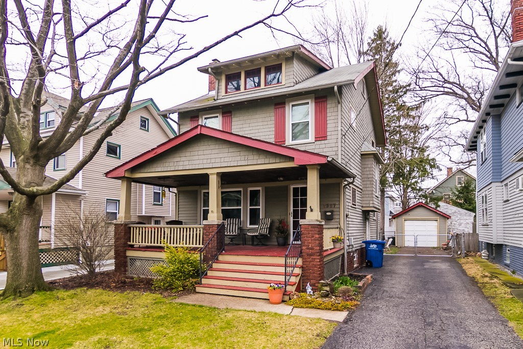 Mathews & Gilberts 02 - Residential